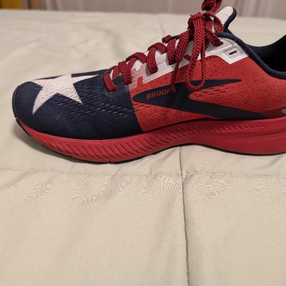 Brooks Women's Launch 8 Running Shoe - Picture 3 of 9
